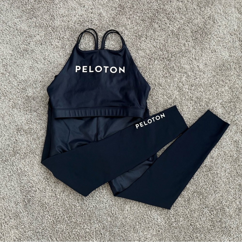 Peloton Apparel navy cire matching set, size M